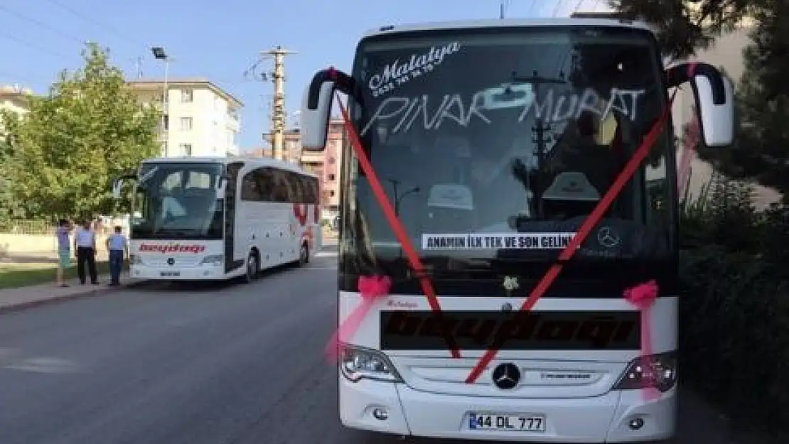 Malatyalı Çiftin Sıra Dışı Gelin Arabası