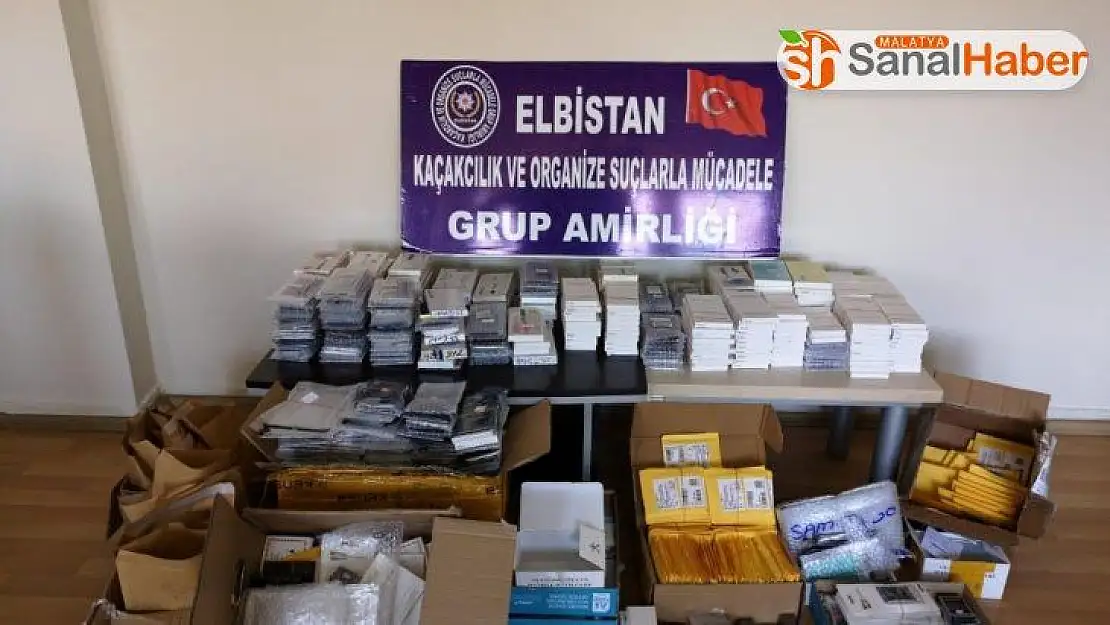 100 bin TL değerinde cep telefonu aksesuarı ele geçirildi