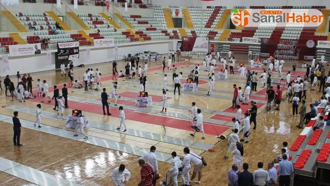 100. Yıl Milli Mücadele Eskrim Şampiyonası'na 27 ilden 953 sporcu katılacak