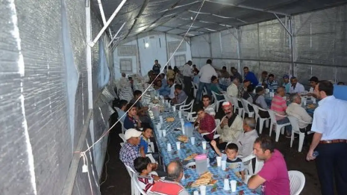 İzollu'da Baba Vasiyeti İftar Çadırı