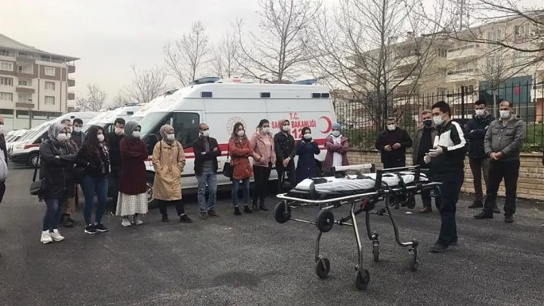 '112 acil sağlık çalışanlarına tıbbi cihaz eğitimi'