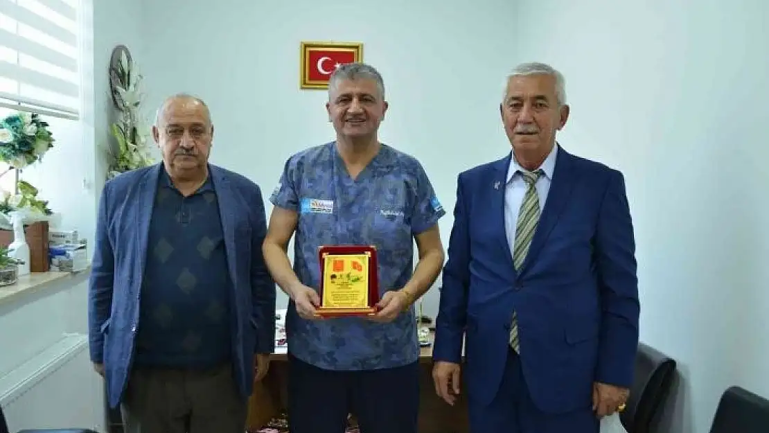 '14 yıldır tam tıkalı olan kalp damarı başarılı bir operasyonla açıldı'