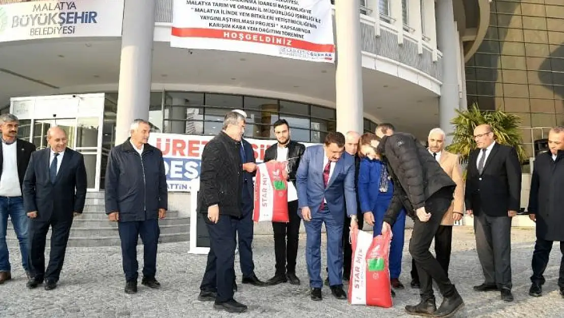 '148 üreticiye karışık kaba yem tohumu dağıtıldı'