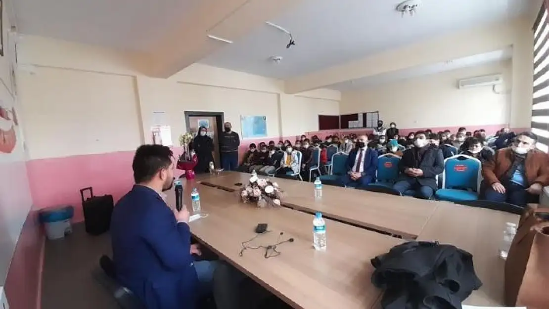 '15 Temmuz gazisi öğrencilerle buluştu'