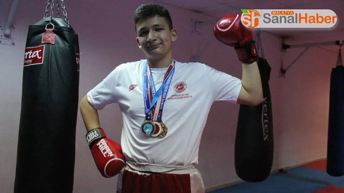 15 yaşındaki Kerem, kick boks ile hayata güldü