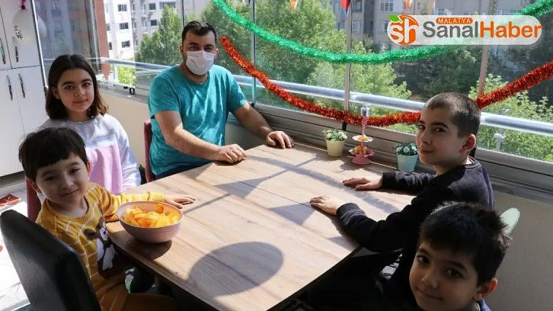 17 arkadaşı koronalı çıkan dondurmacı ailesine kavuştu