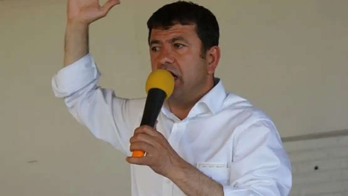 'AĞBABA: ''ÇİFTÇİNİN BORÇ FAİZİ SİLİNSİN'''