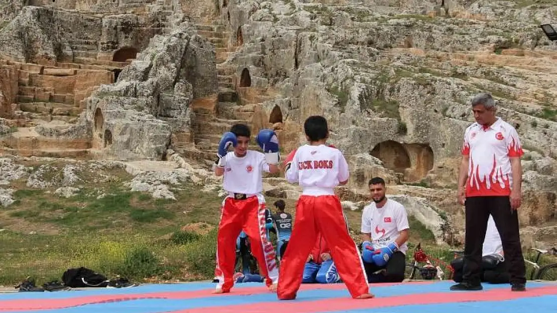 '2 bin yıllık mekanda spor gösterileri sunuldu'