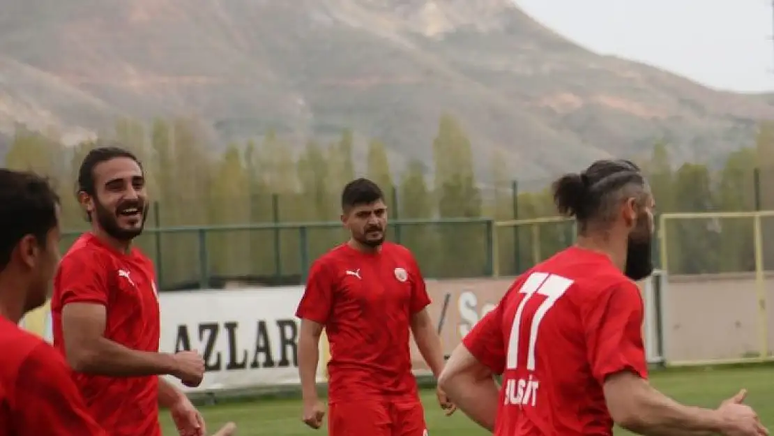 '2. Lig: Sivas Belediyespor: 3 - Tarsus İdman Yurdu: 2'