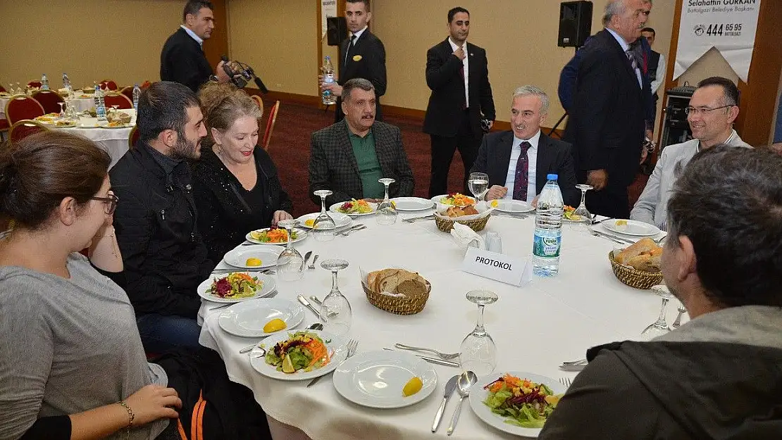 ' SİNEMA BİZİM İÇİN ÇOK ÖNEMLİ'''''