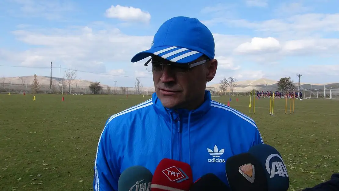  İRFAN BUZ, FUTBOLCU ÖDEMELERİYLE İLGİLİ KONUŞTU 