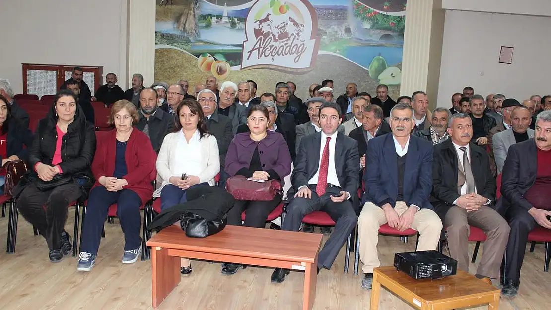CHP AKÇADAĞ İLÇE TEŞKİLATI KONGRESİNİ YAPTI 