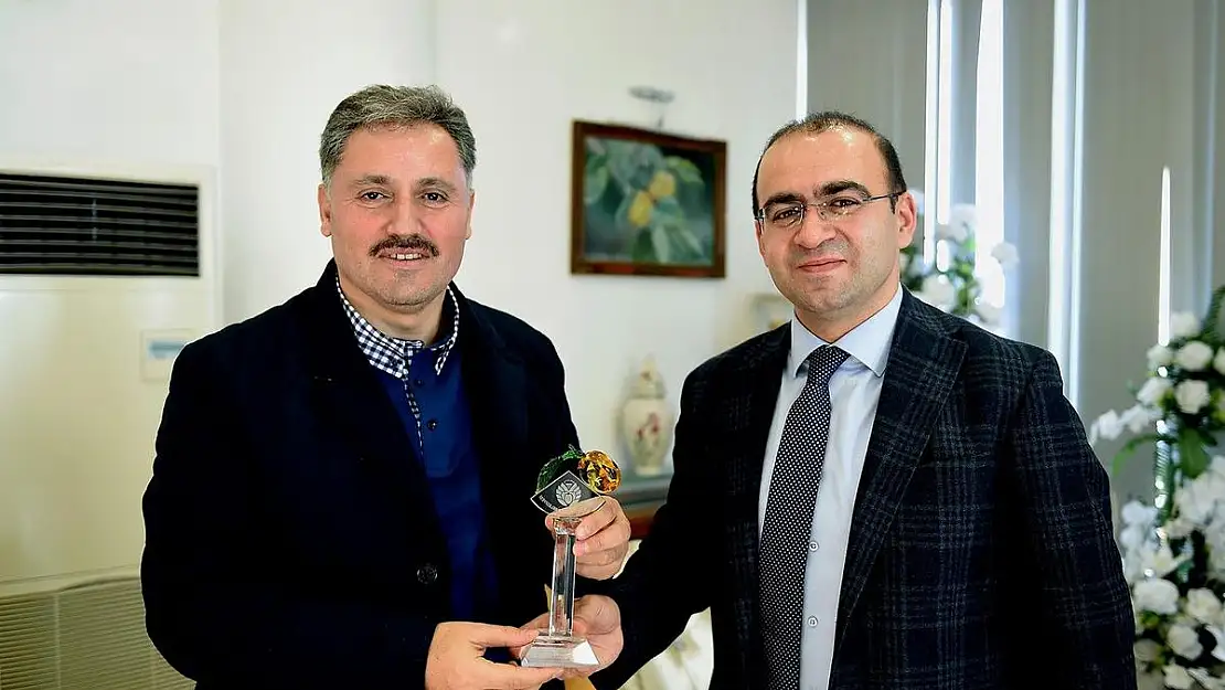 ÖZHAN´DAN BAŞKAN ÇAKIR´A ZİYARET