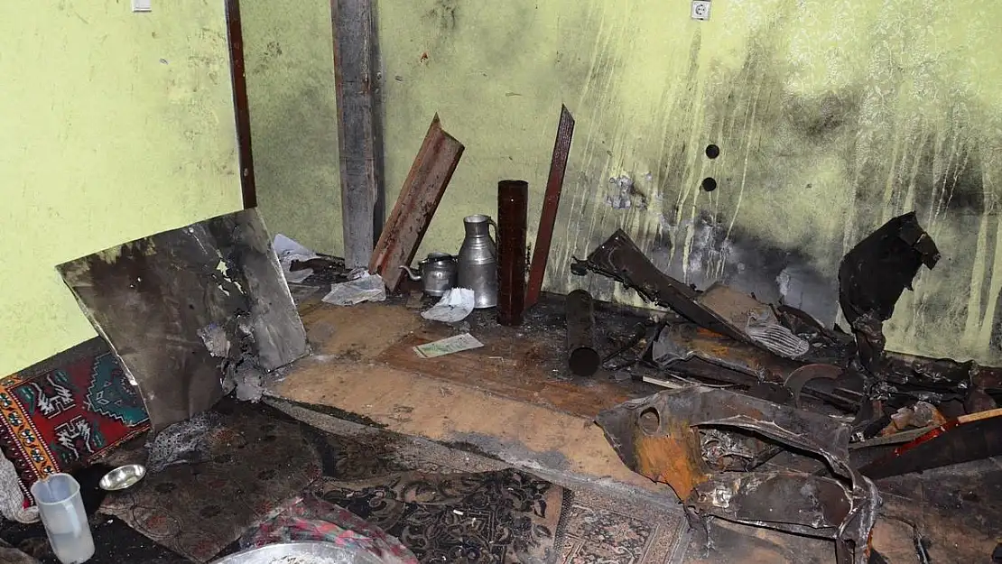 MALATYA´DA ODUN İÇERİSİNE YERLEŞTİRİLEN BOMBA PATLADI: 7 YARALI