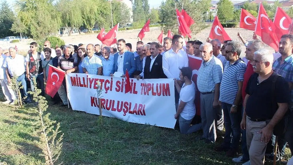 'Elazığ´daki terör saldırısı kınandı, şehitler anıldı'