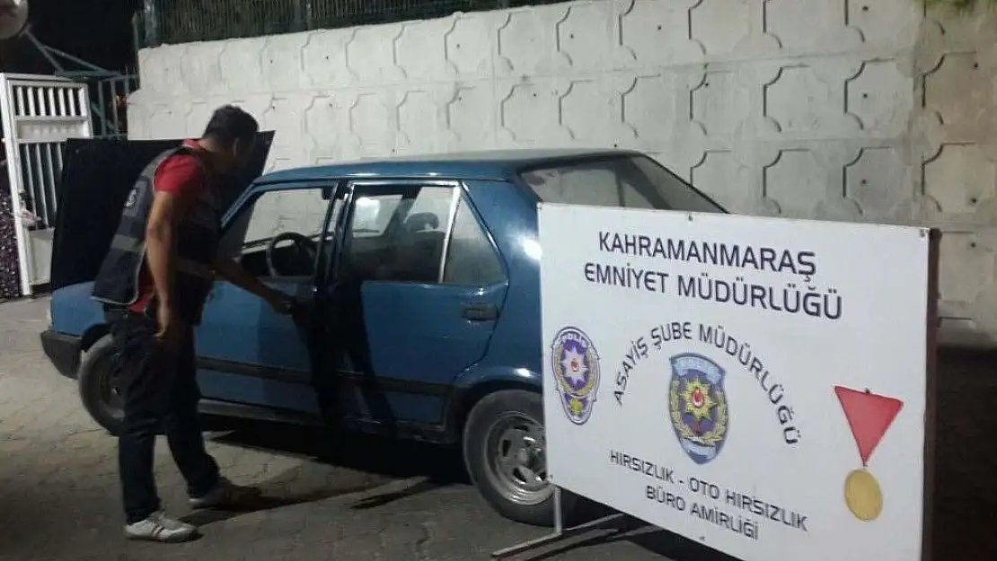 'Otomobil hırsızları polisten kaçamadı'