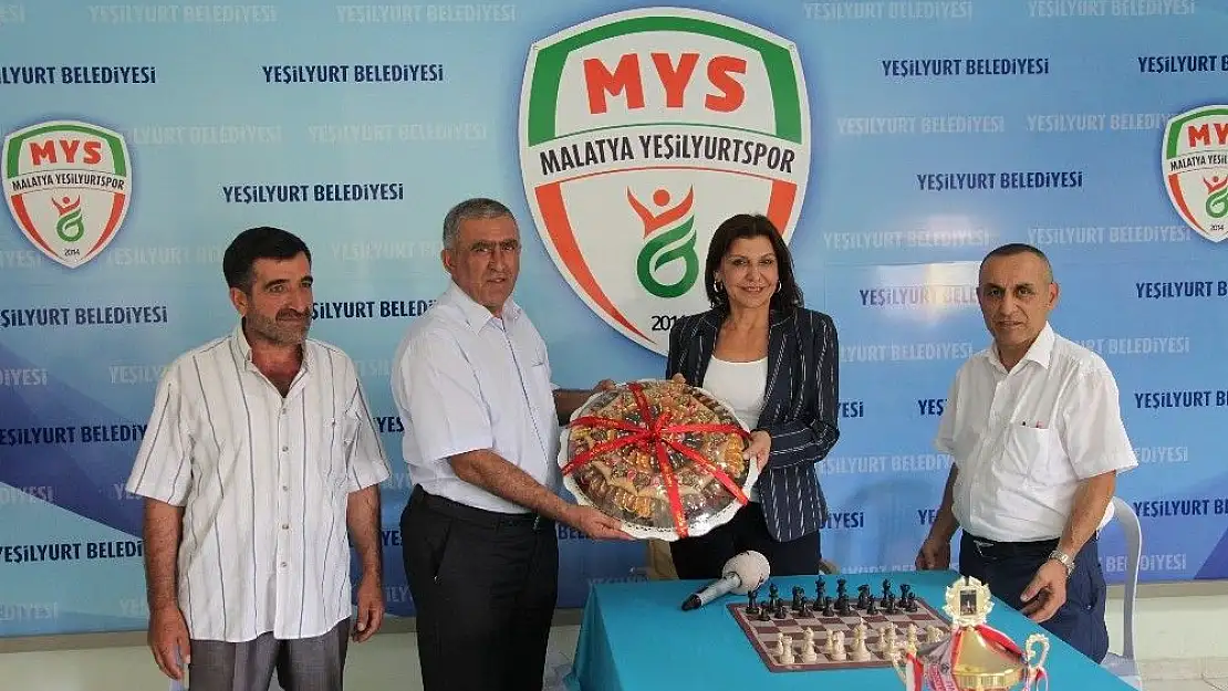 Türkiye Satranç Federasyonu Başkanı Tülay Malatya´da