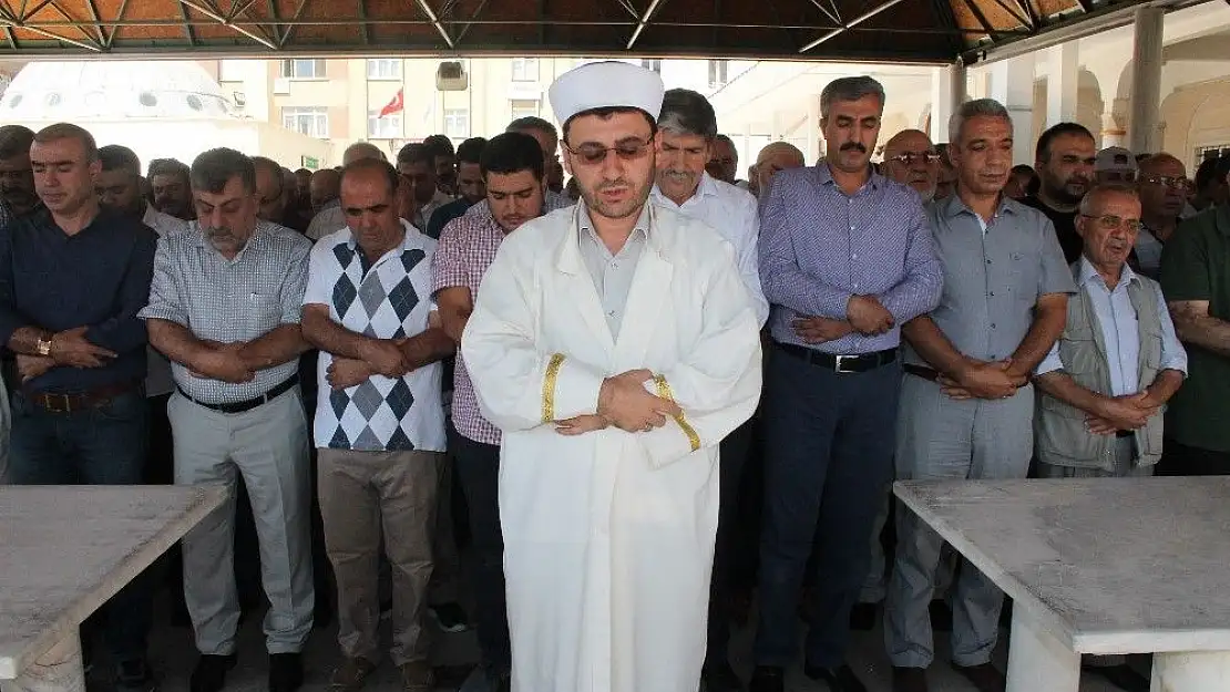 'Elazığ´da, Arakan´da ölenler için gıyabi cenaze namazı'