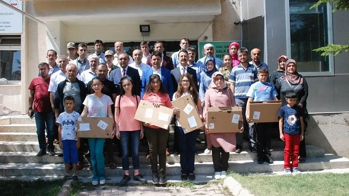 'Milletvekili Boyraz´dan TEOG´da dereceye giren öğrencilere ödül'