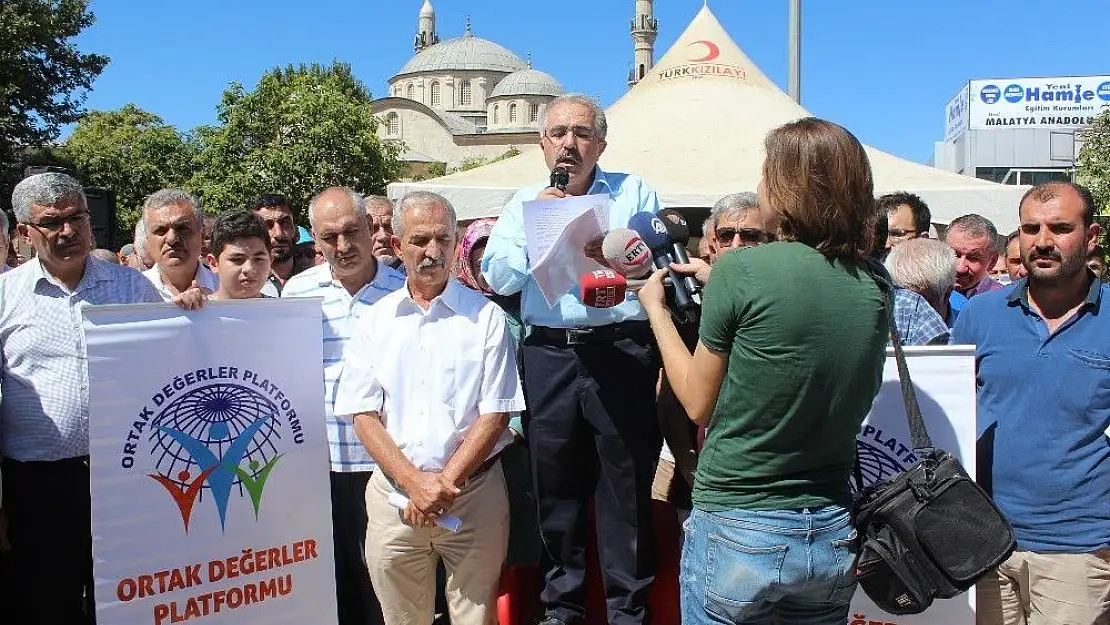 Malatya'da Arakan´da Müslümanlara yönelik katliamlara tepkiler sürüyor