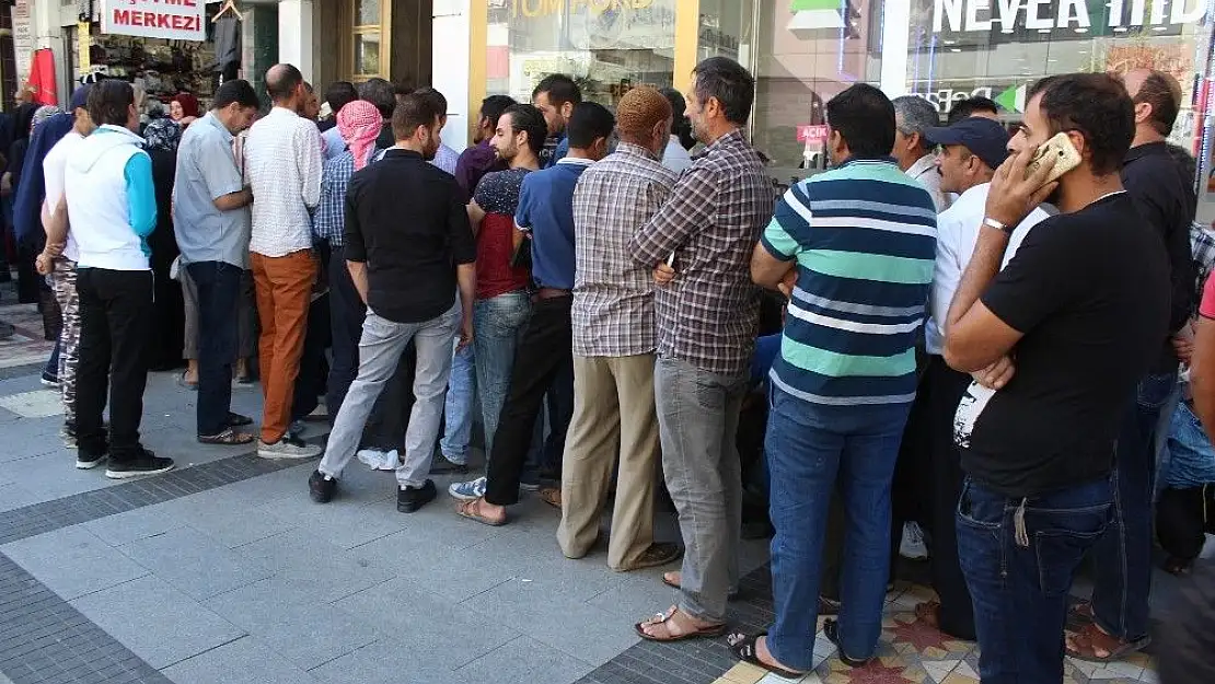 Malatya'da Duyan oraya koştu
