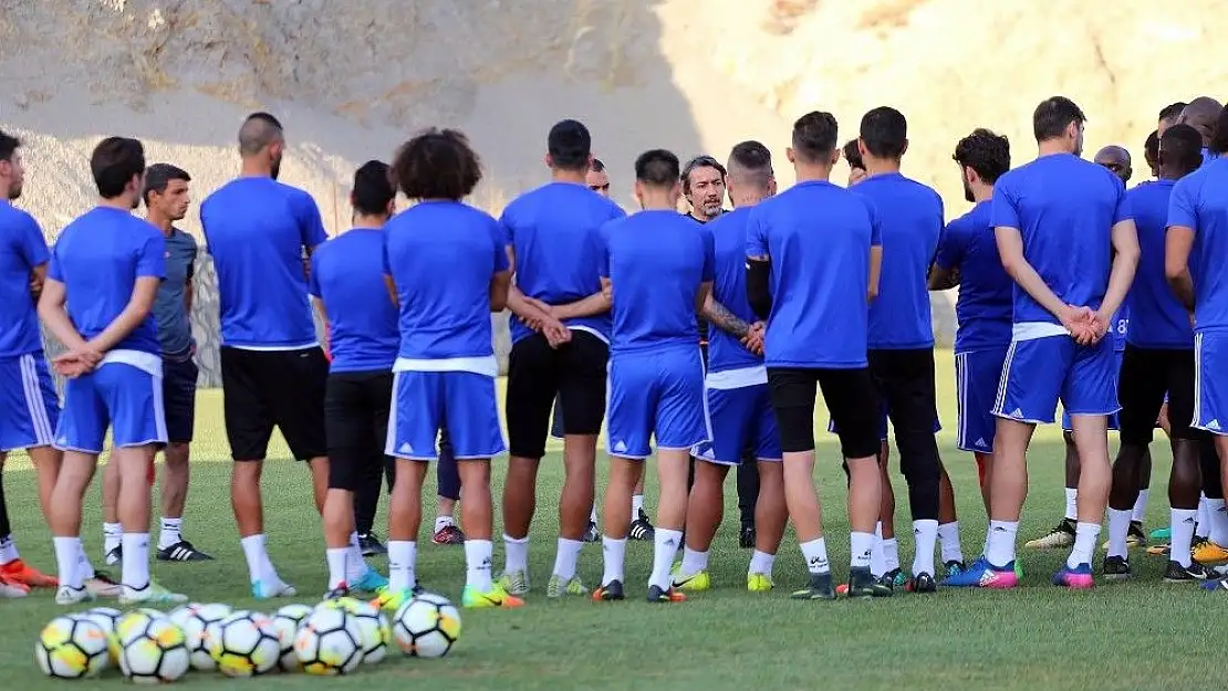 Evkur Yeni Malatyaspor kupa maçı için Bursa´ya gitti
