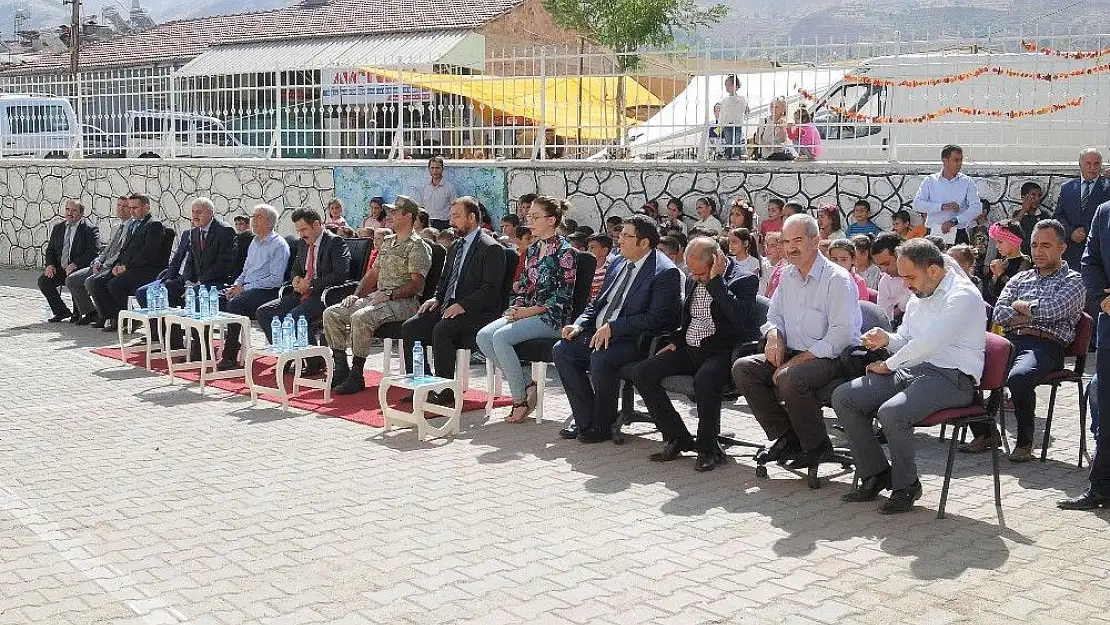 'Çelikhan´da İlköğretim Haftası kutlandı'