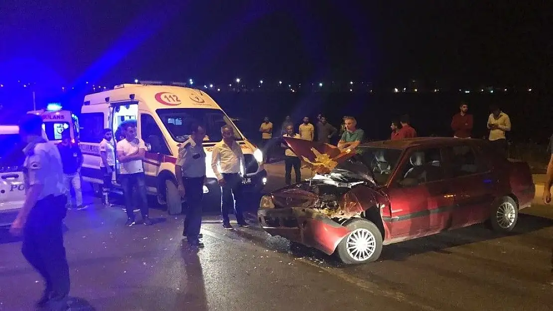 'Üç aracın karıştığı kazada 5 kişi yaralandı'