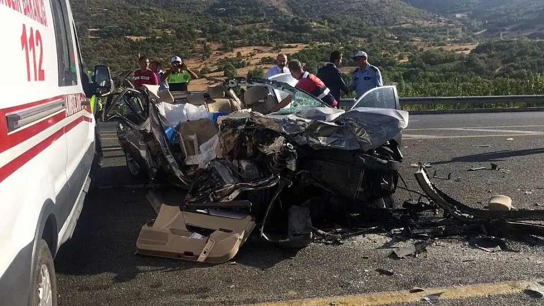 Malatya yolunda feci kaza: 3 ölü, 1 yaralı