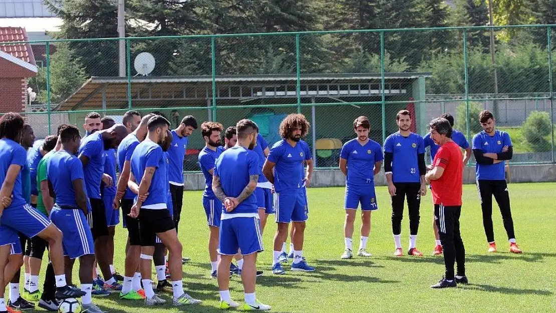 Evkur Yeni Malatyaspor´da Ravcı iddialı konuştu