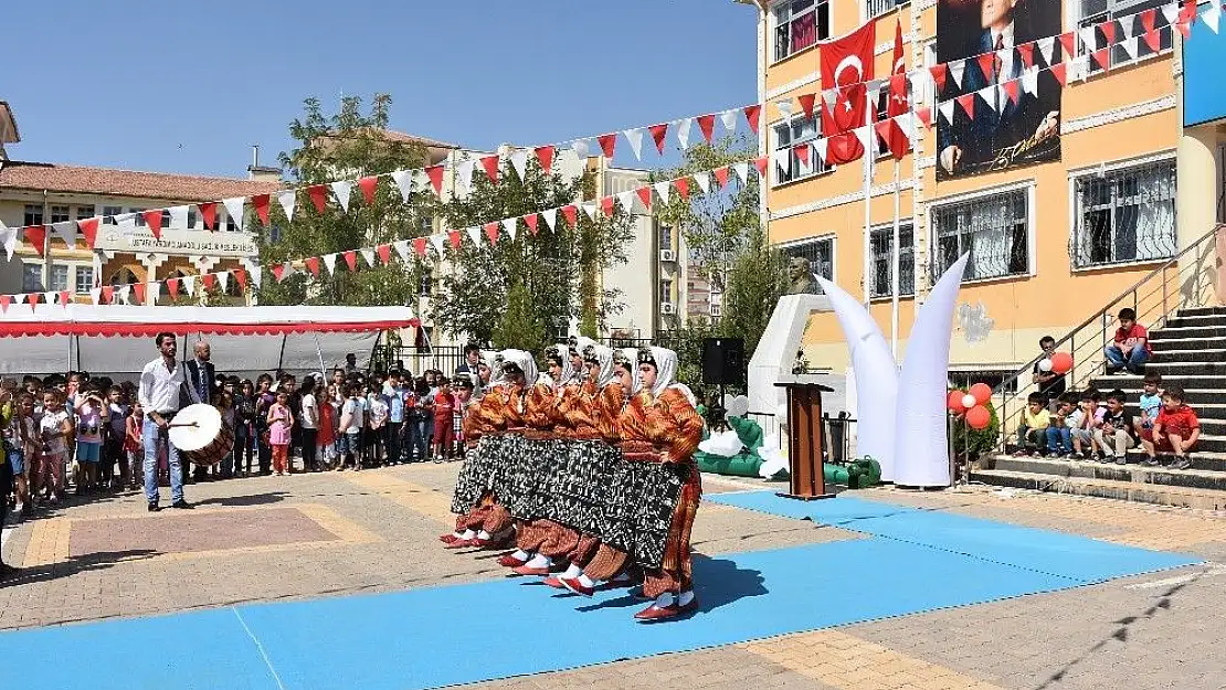 'Kahta´da İlköğretim Haftası kutlandı'