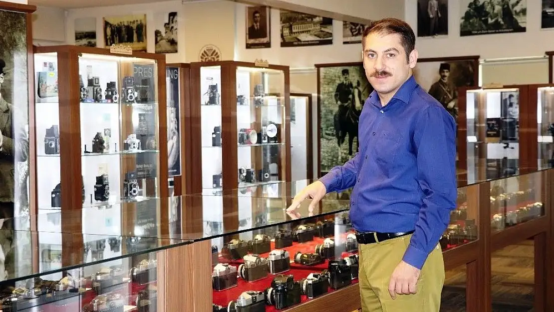 Müzede fotoğraf makinelerinin 141 yıllık yolculuğu sergileniyor