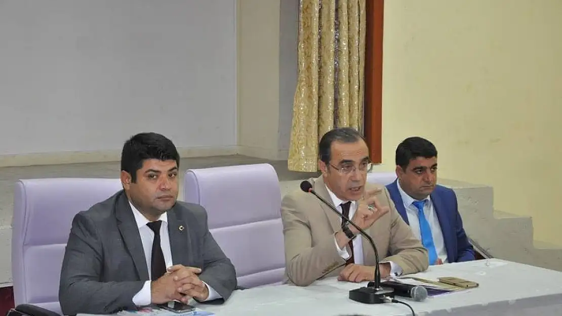 'Okul müdürleri ile toplantı yapıldı'