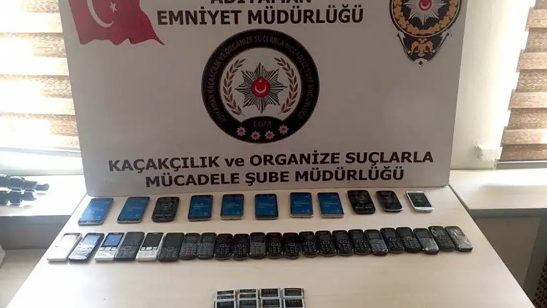 'Adıyaman´da kaçak cep telefonu ele geçirildi'