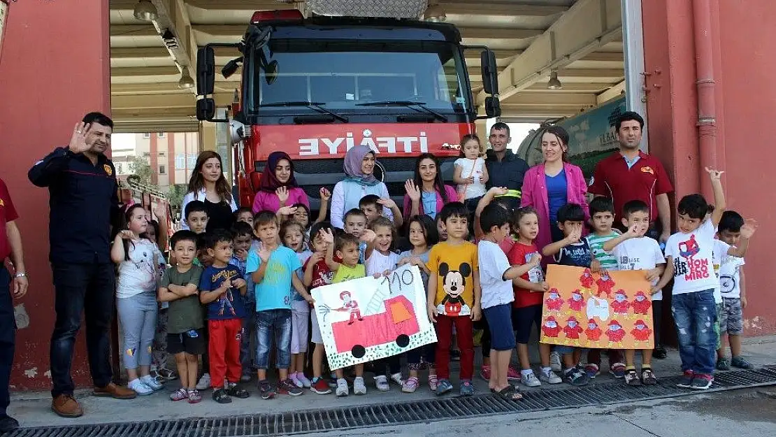 'Minikler İtfaiye Haftasında itfaiyecileri yalnız bırakmadı'