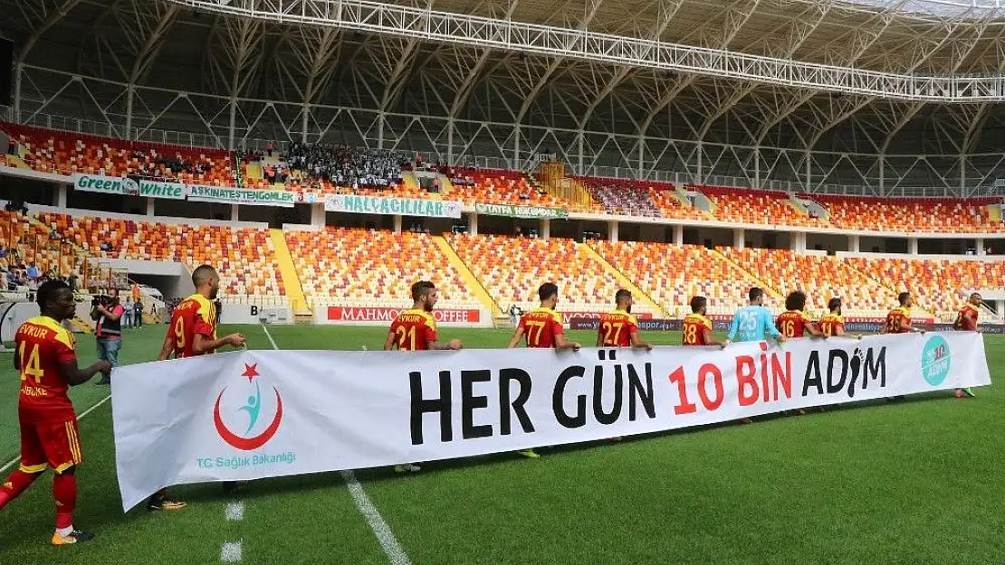 'Süper Lig: Evkur Yeni Malatyaspor: 0 - Atiker Konyaspor: 1 (İlk yarı)'