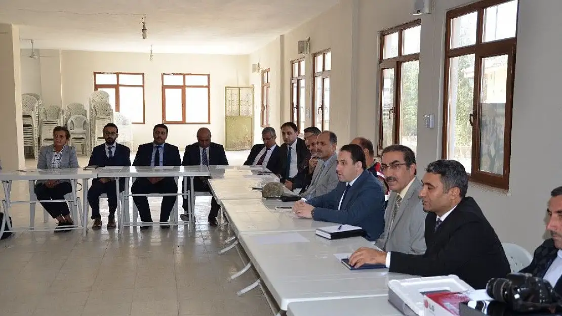 'Darende´de devlet vatandaş buluşmaları devam ediyor'