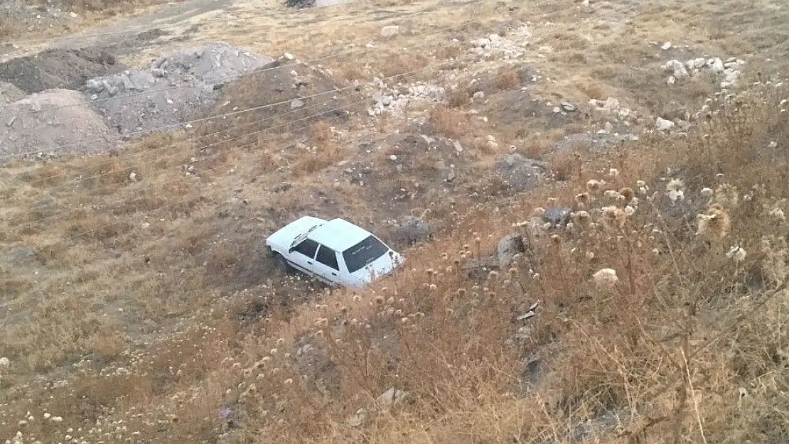 'Adıyaman´da otomobil çaya uçtu: 1 yaralı'
