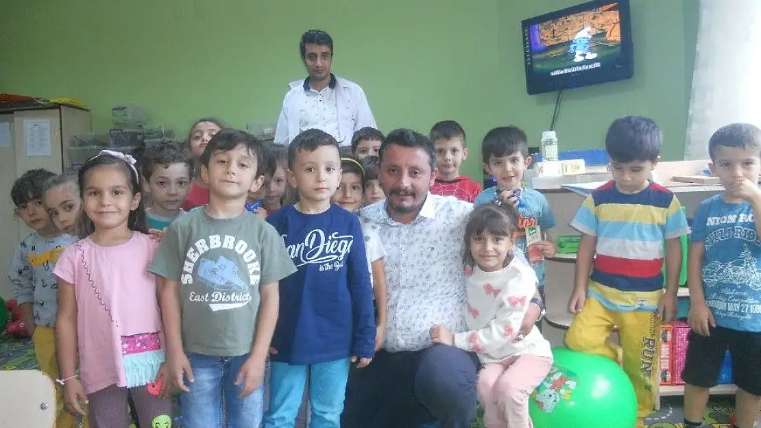'Akcan´dan anaokuluna oyun grubu yardımı'
