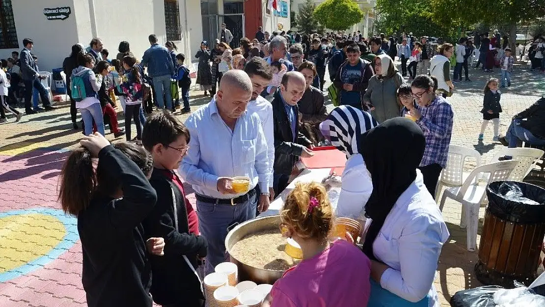 'Çamlıca Okullarında Aşure etkinliği'
