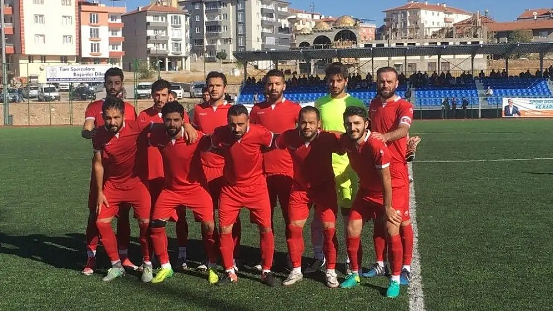İnönü Üniversitesispor, sahasında 62 Pertekspor´a farklı yenildi