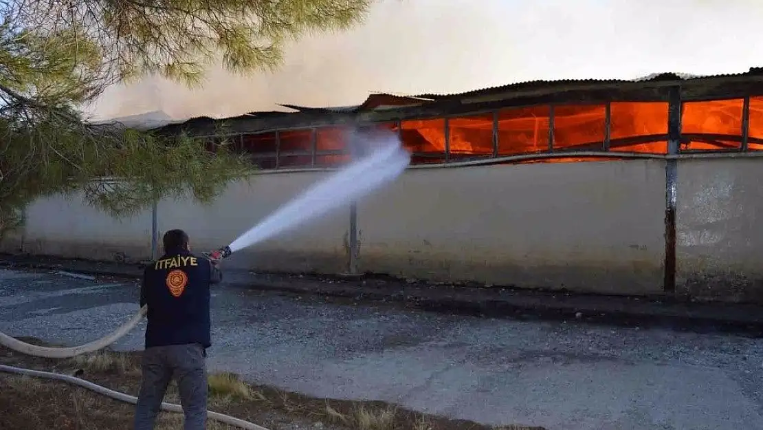 'Adıyaman´da eski tekel depolarında yangın'