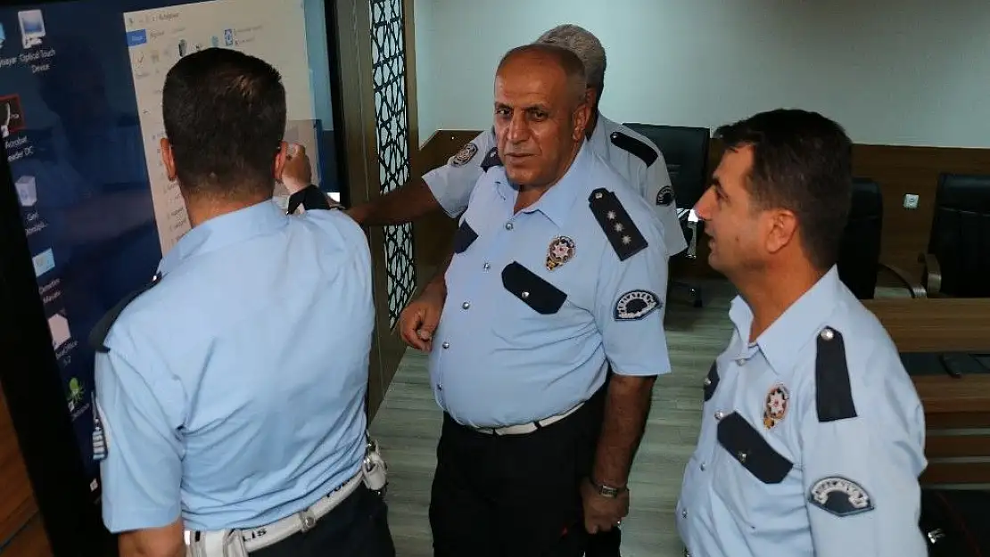 Malatya'da Trafik polislerine halkla ilişkiler ve iletişim semineri