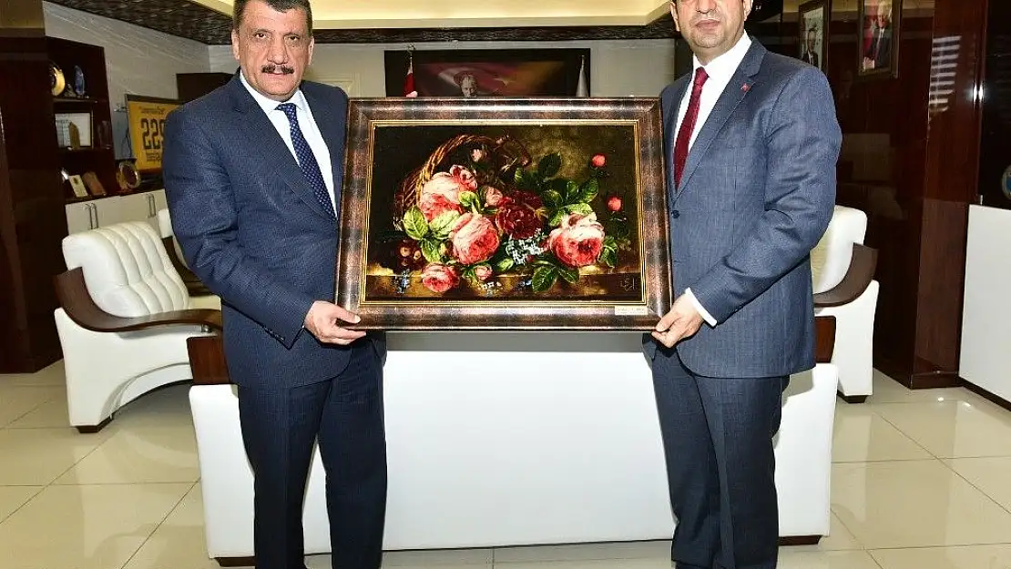 Bakan Yardımcısı Fatih Çiftçi´den Belediye Başkanı Selahattin Gürkan´a övgü