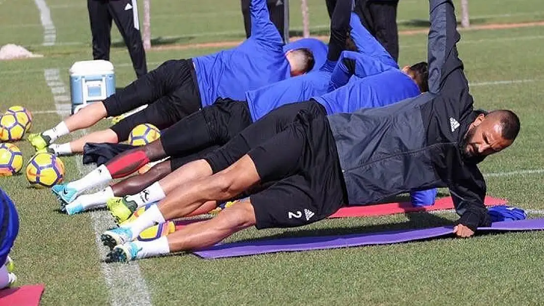 Yeni Malatyaspor, M.Başakşehir´i kanatlardan yıkmayı planlıyor