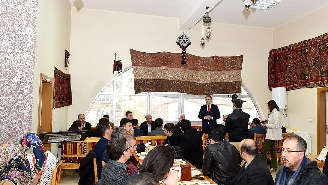 Başkan Çakır öğretmenlerle bir araya geldi