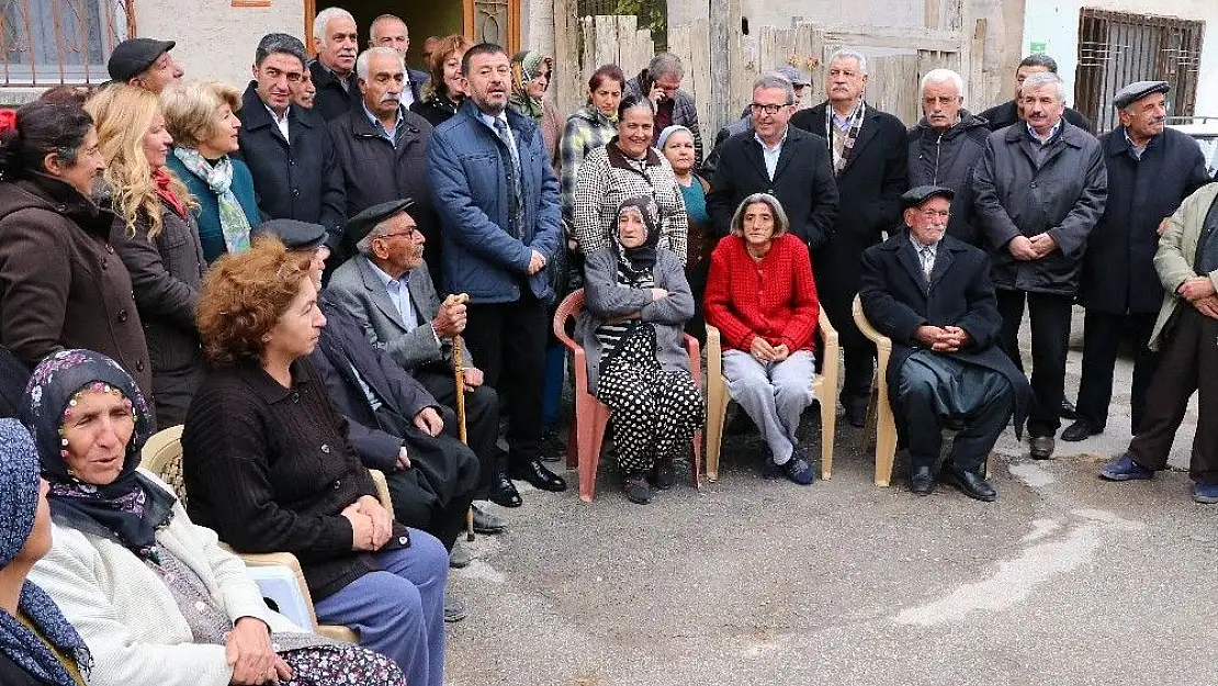 CHP Genel Başkan Yardımcısı Ağbaba, evleri işaretlenen aileleri ziyaret etti