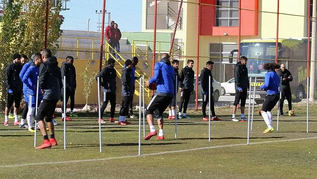 E. Yeni Malatyaspor ile Beşiktaş tarihlerinde ilk kez karşılaşacak