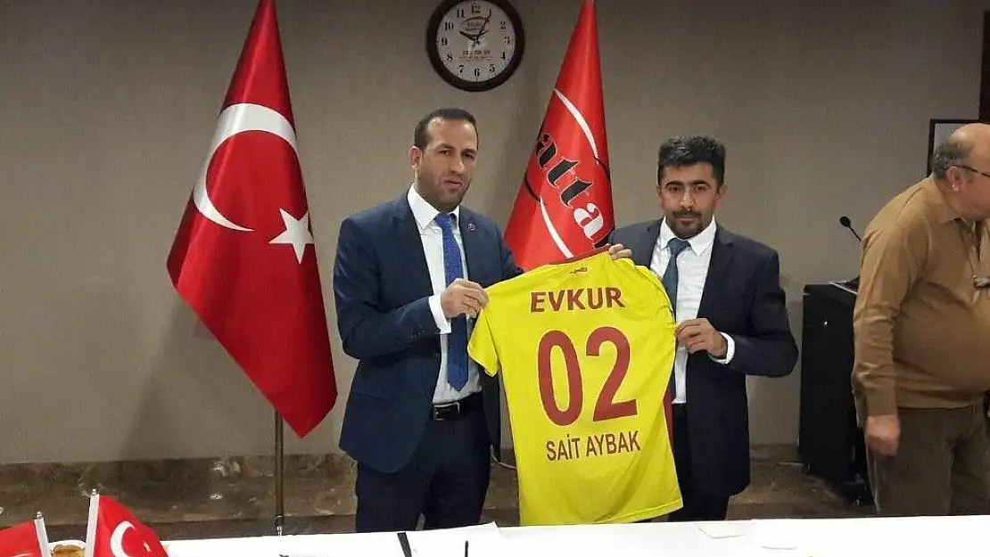 Beşiktaş maçı öncesinde taraftarlara çiğ köfte dağıtılacak