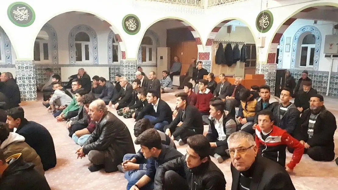 'Gölbaşında öğretmenler ve şehitler için mevlit okutuldu'